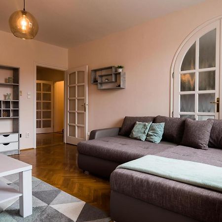 Szeged Gyoengye Apartment Екстериор снимка